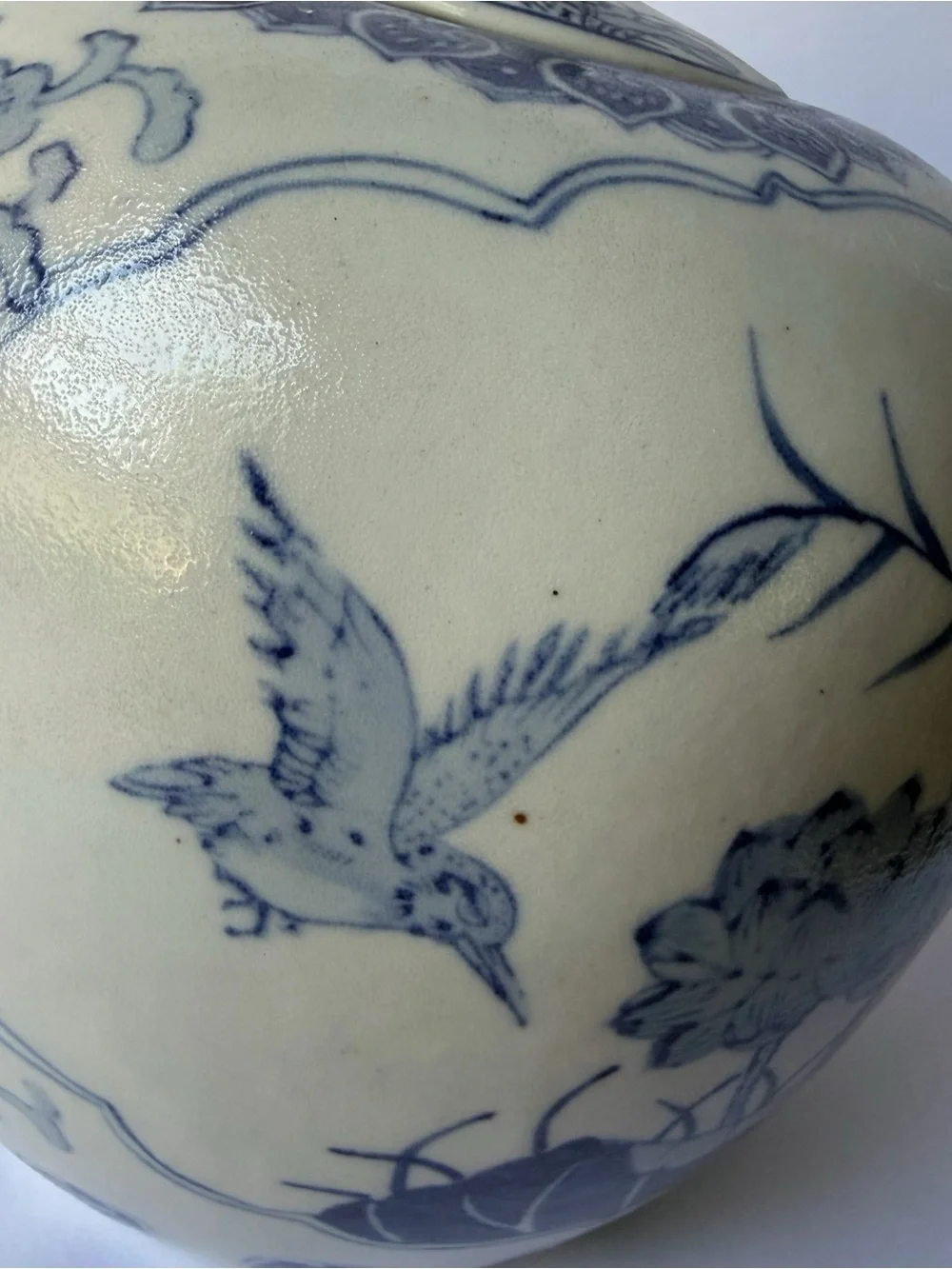 Vintage Chinoiserie Blue Chrysanthemum Floral Bird Lily Pad Porcelain Ginger Jar - Picture 6 of 12
